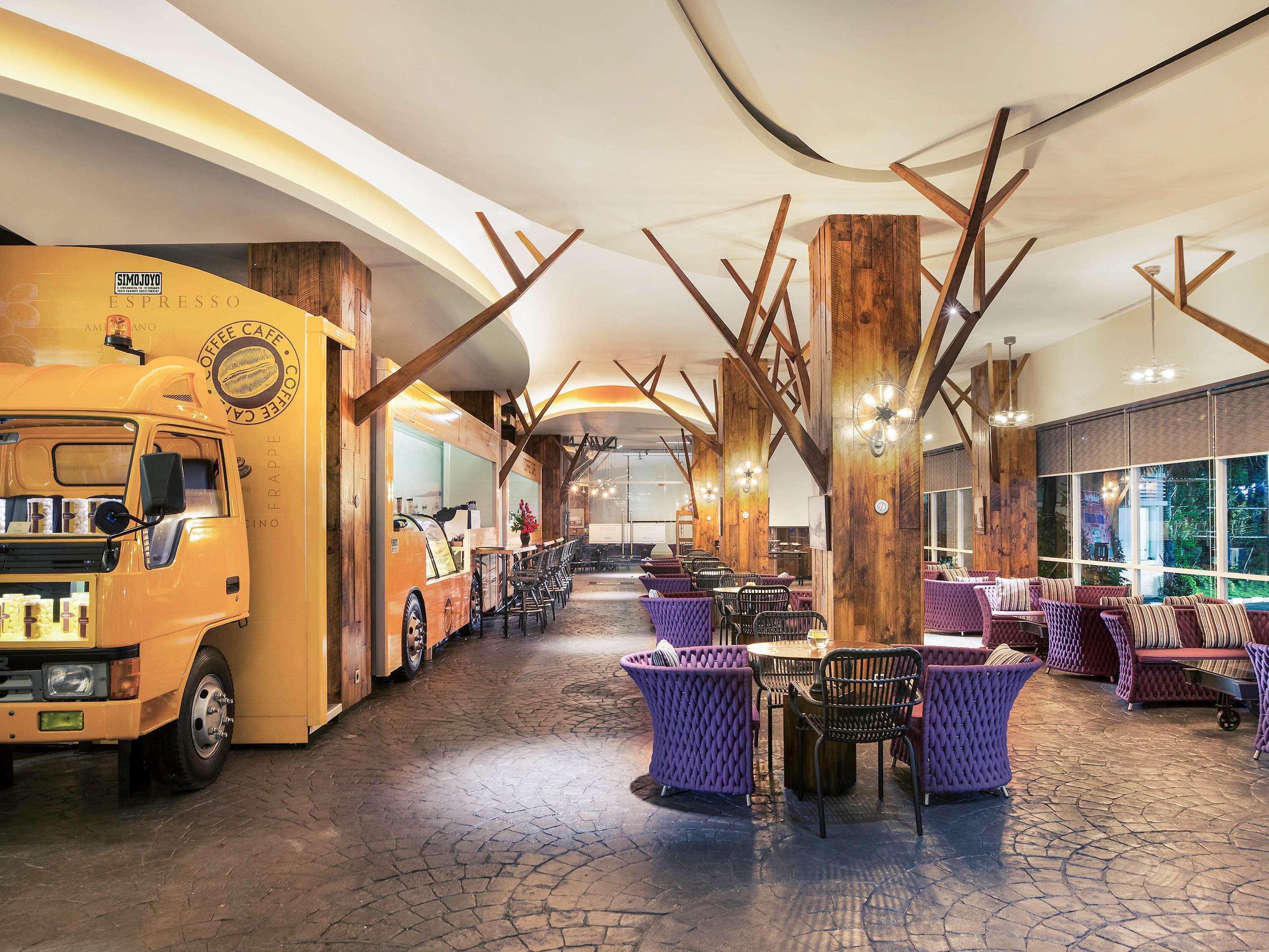 Mercure Σουραμπάγια Εξωτερικό φωτογραφία