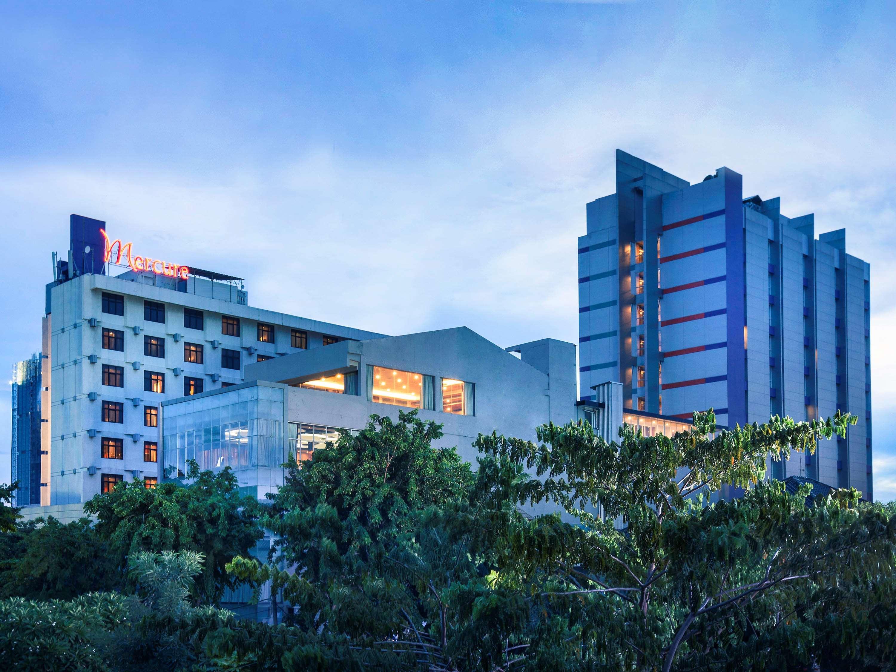 Mercure Σουραμπάγια Εξωτερικό φωτογραφία