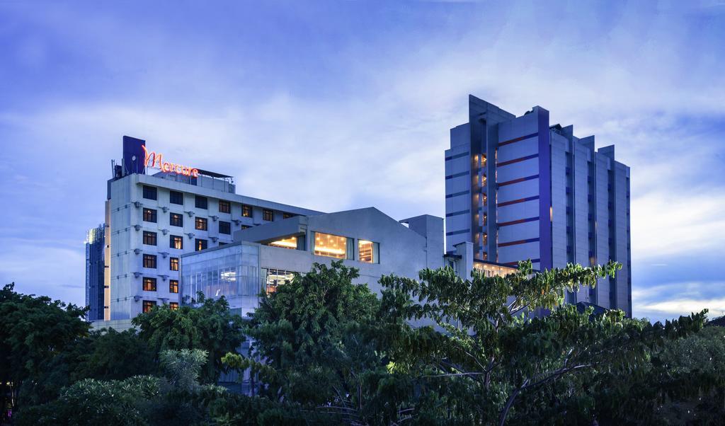 Mercure Σουραμπάγια Εξωτερικό φωτογραφία